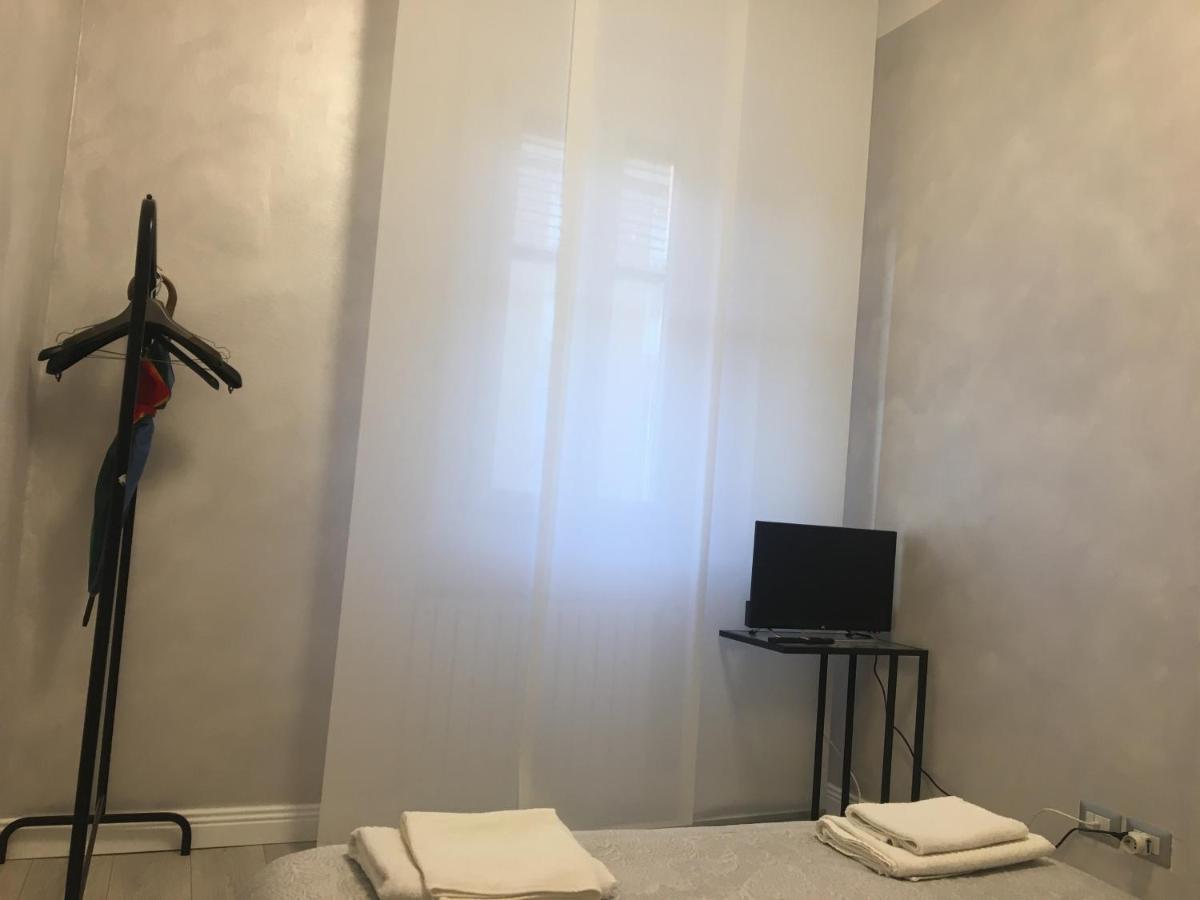 Studio Monte Ceneri Apartment Milano Ngoại thất bức ảnh
